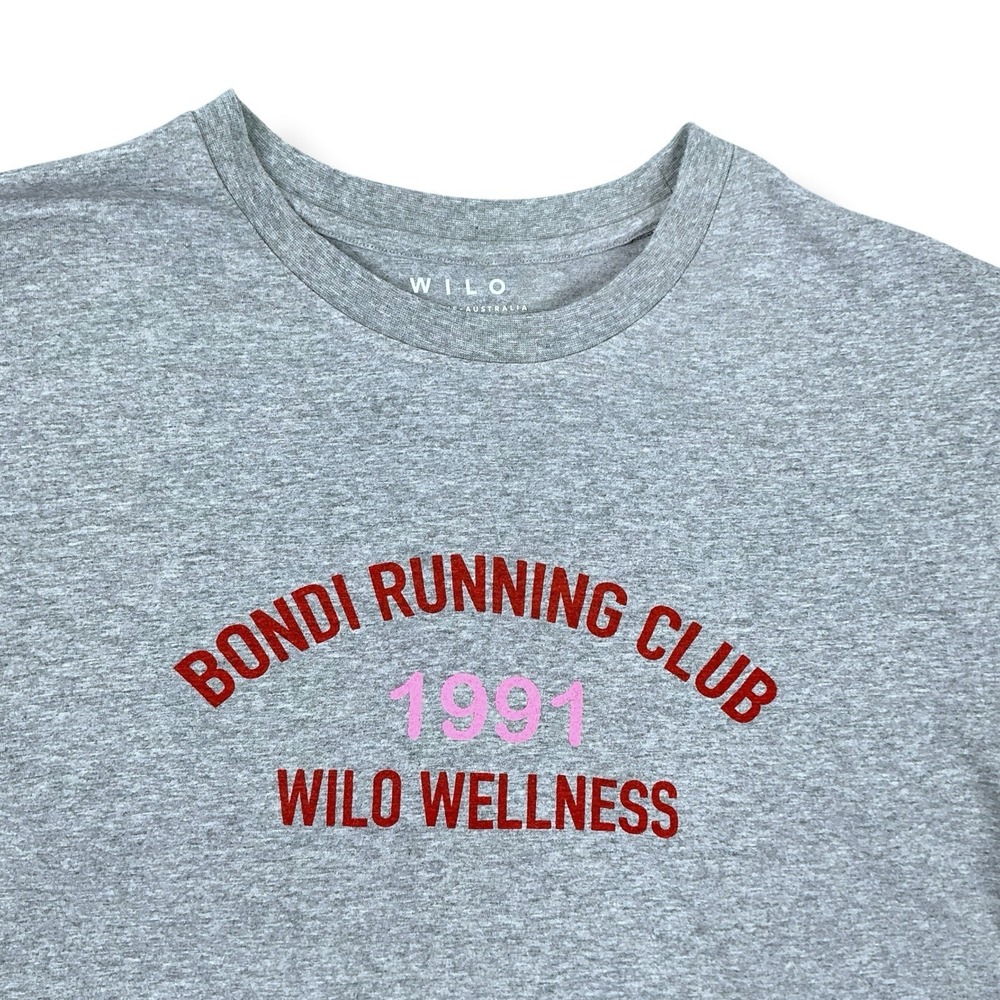Wilo The Label T-Shirt Women Medium Gray Short Sleeve Graphic Logo Semi-Crop - Picture 2 of 13